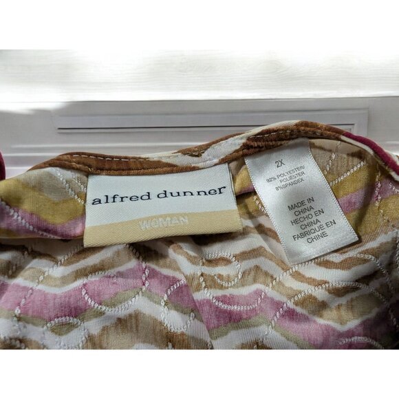 NWT $68 Alfred Dunner Top PLus Size 2X XX TwoFer Layered Necklace Zigzag Blouse - Picture 3 of 11